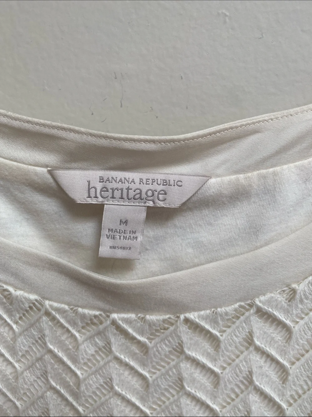 Banana Republic White Knit Cap Sleeve Chevron Dress, Size M